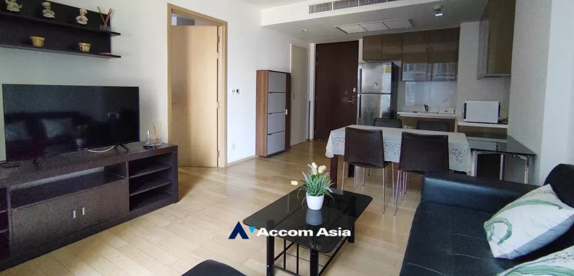  1 Bedroom  Condominium For Sale in Sukhumvit, Bangkok  near BTS Thong Lo (AA32318)