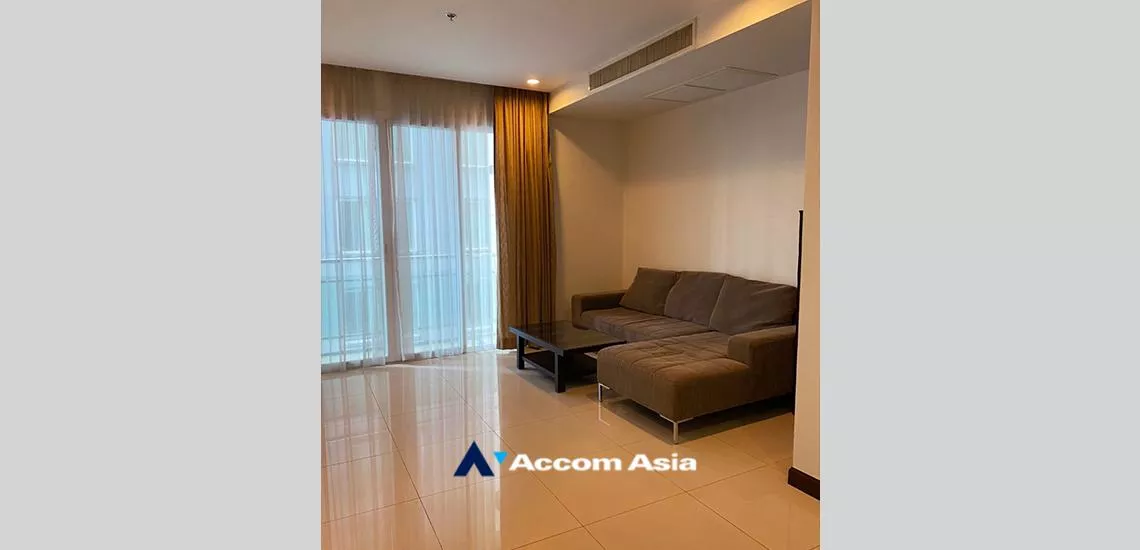 unit 3 Bedrooms  Condominium For Rent in Sukhumvit, Bangkok  near BTS Nana (AA32333)