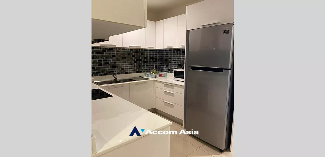 unit 3 Bedrooms  Condominium For Rent in Sukhumvit, Bangkok  near BTS Nana (AA32333)