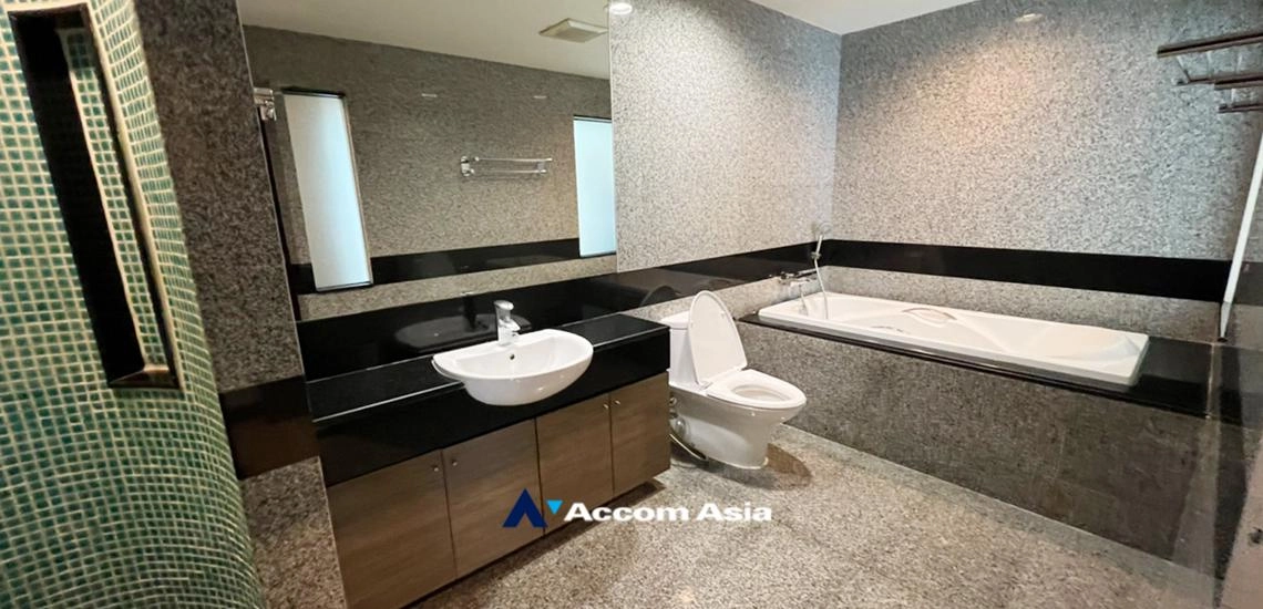 8  2 br Apartment for rent and sale in Sukhumvit ,Bangkok BTS Phra khanong at Modern Living Style AA32335