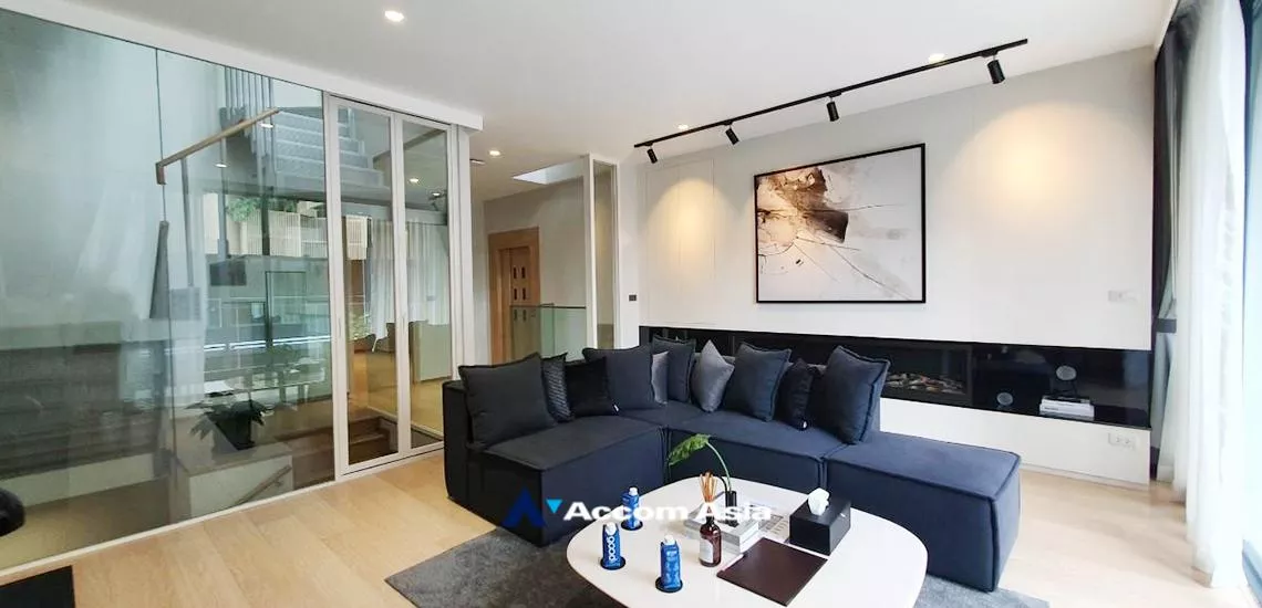 7  4 br Townhouse For Sale in Sukhumvit ,Bangkok BTS Thong Lo at New style premium with usable area AA32344