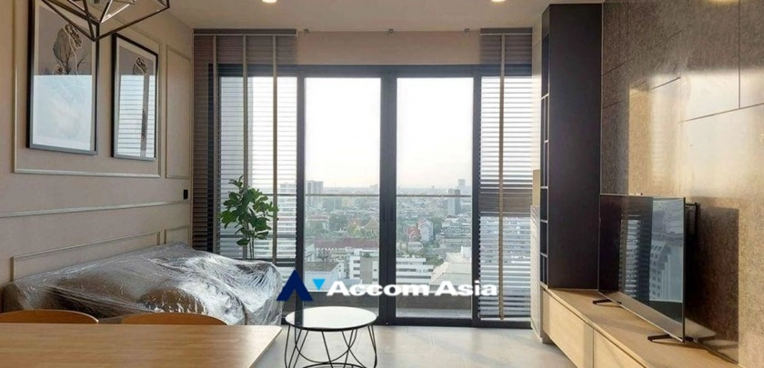  2 Bedrooms  Condominium For Rent & Sale in Ploenchit, Bangkok  near BTS National Stadium (AA32355)
