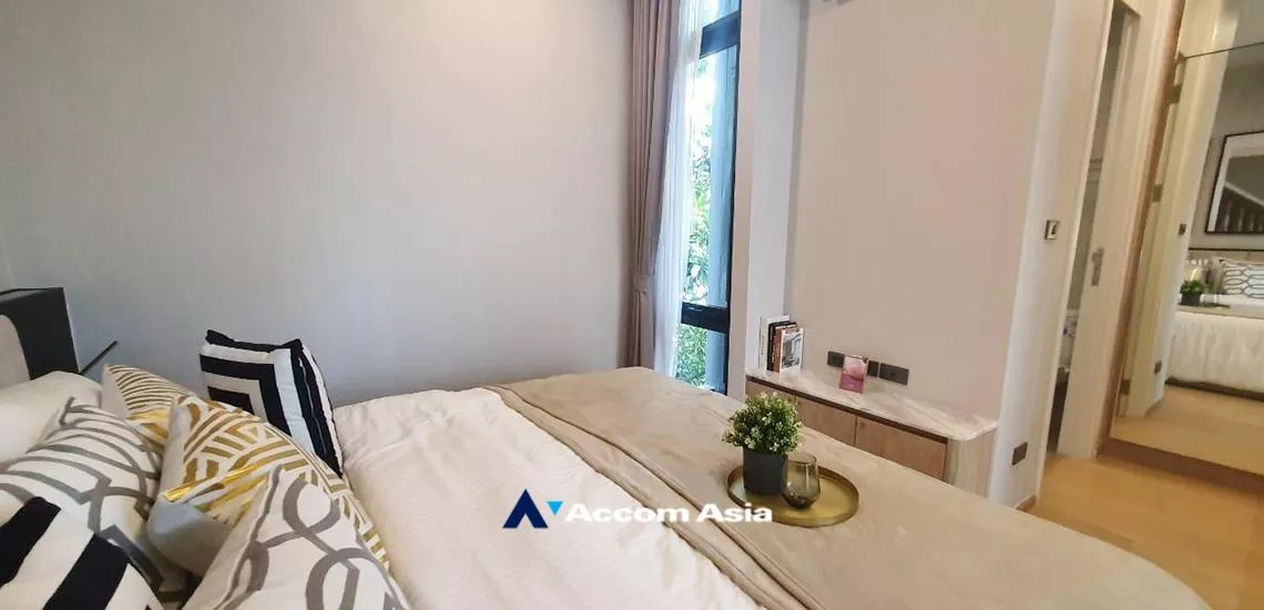8  4 br Townhouse For Sale in Sukhumvit ,Bangkok BTS Bang Chak at Luxury Style in Prime Location AA32358