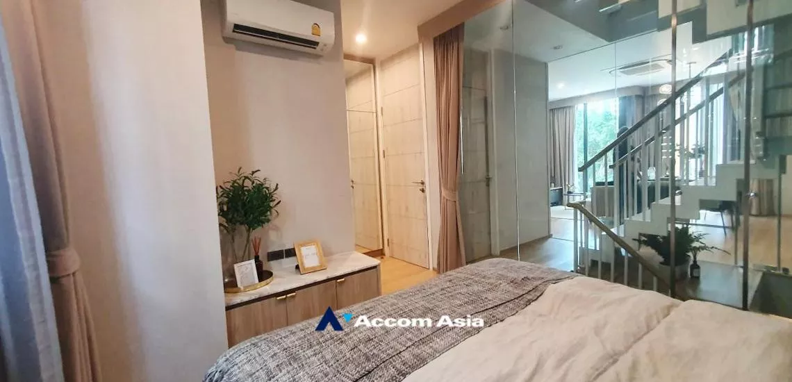 11  4 br Townhouse For Sale in Sukhumvit ,Bangkok BTS Bang Chak at Luxury Style in Prime Location AA32358