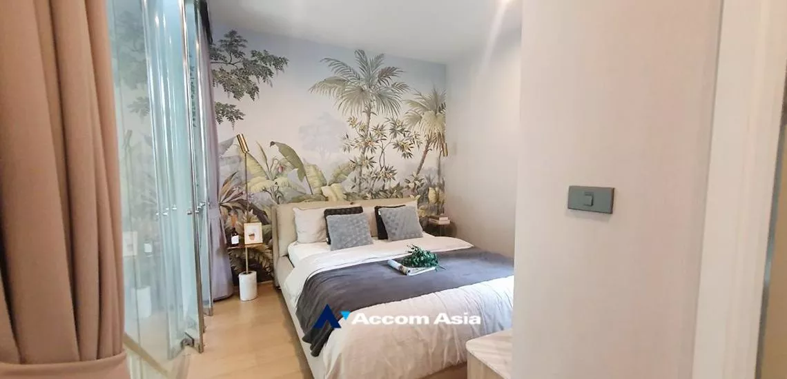 12  4 br Townhouse For Sale in Sukhumvit ,Bangkok BTS Bang Chak at Luxury Style in Prime Location AA32358