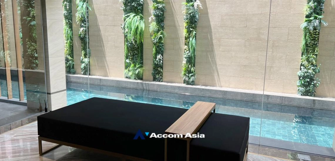 5  4 br House For Sale in  ,Bangkok BTS Ari at Luxury Spacious  Single House AA32366