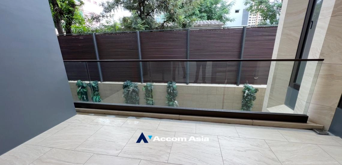 12  4 br House For Sale in  ,Bangkok BTS Ari at Luxury Spacious  Single House AA32366