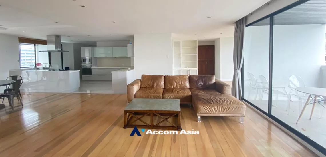 Pet friendly |  3 Bedrooms  Condominium For Rent in Sukhumvit, Bangkok  near BTS Phrom Phong - MRT Phetchaburi (AA32370)