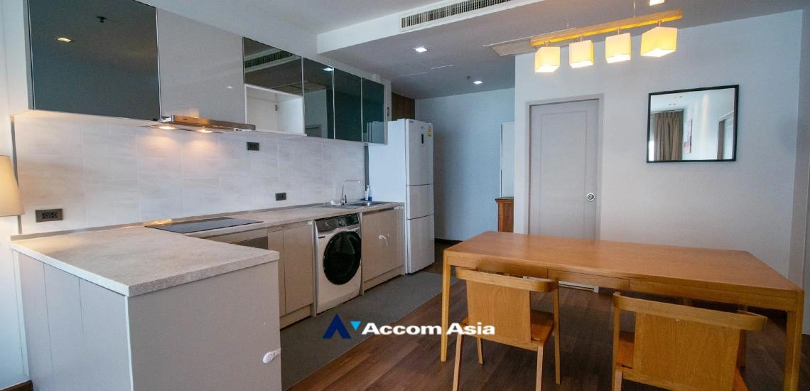 unit 2 Bedrooms  Condominium For Rent & Sale in Sukhumvit, Bangkok  near BTS Ekkamai (AA32377)