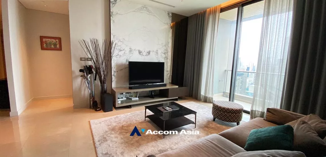 unitFully Furnished |  3 Bedrooms  Condominium For Rent in Ploenchit, Bangkok  near BTS Chitlom (AA32378)