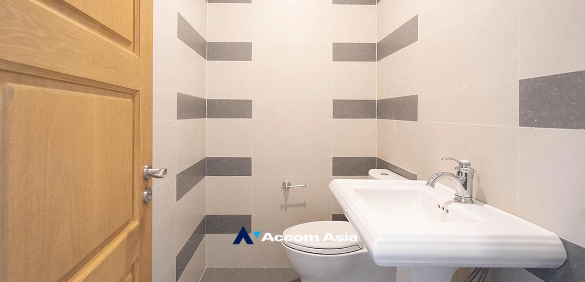 9  2 br Condominium For Sale in Sukhumvit ,Bangkok BTS Thong Lo at Verde Sukhumvit 49/15  AA32379