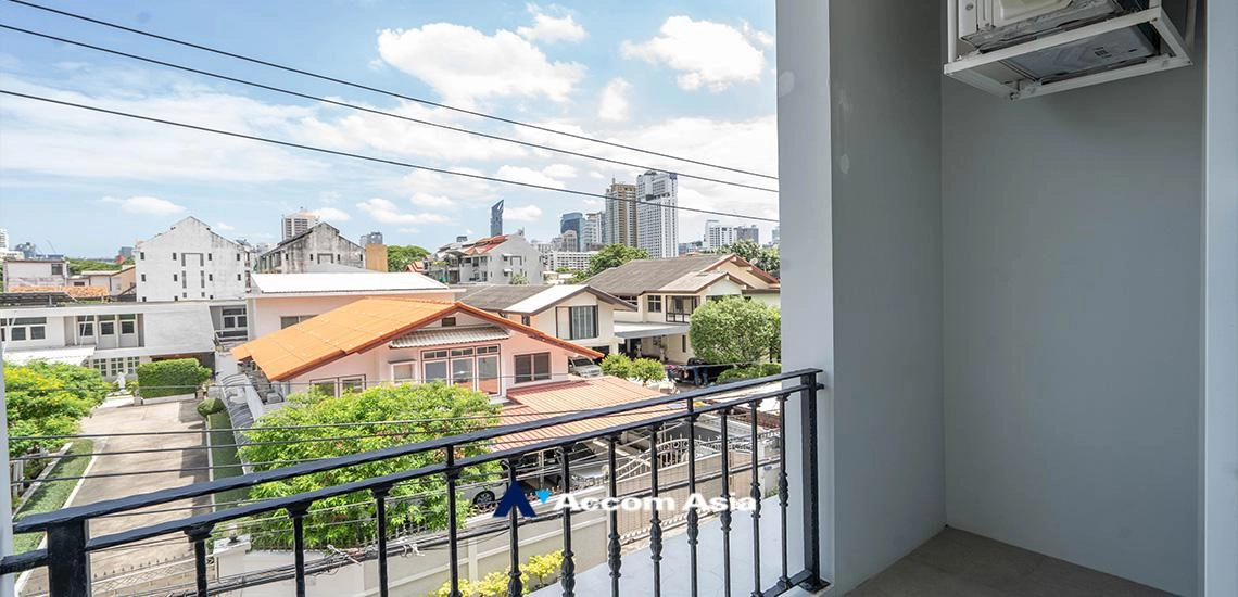 10  2 br Condominium For Sale in Sukhumvit ,Bangkok BTS Thong Lo at Verde Sukhumvit 49/15  AA32379