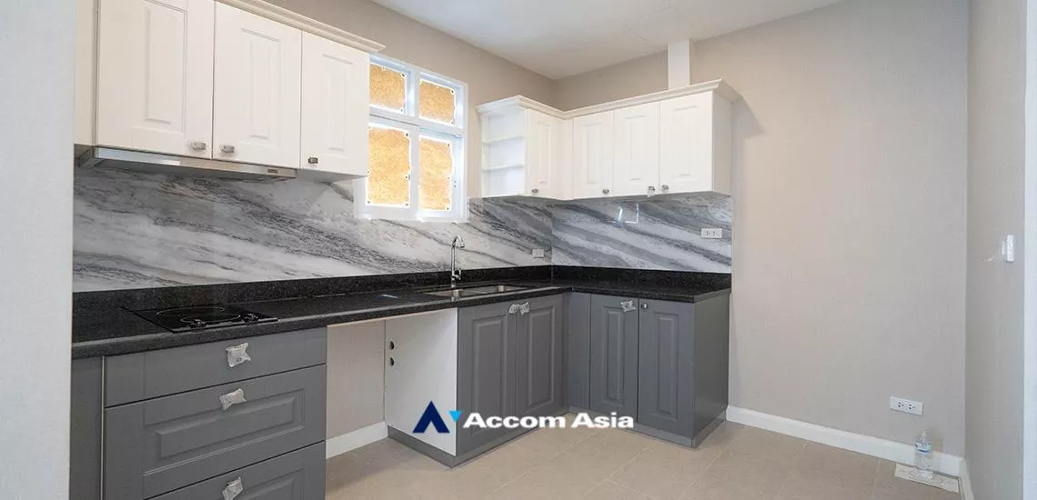 5  2 br Condominium For Sale in Sukhumvit ,Bangkok BTS Thong Lo at Verde Sukhumvit 49/15  AA32380