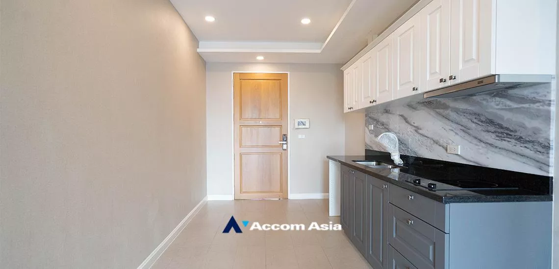 unit 1 Bedroom  Condominium For Sale in Sukhumvit, Bangkok  near BTS Thong Lo (AA32382)