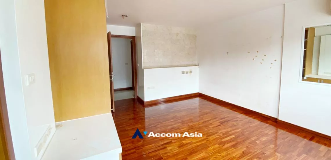 8  3 br Apartment For Rent in Sukhumvit ,Bangkok BTS Phrom Phong at High rise building AA32385