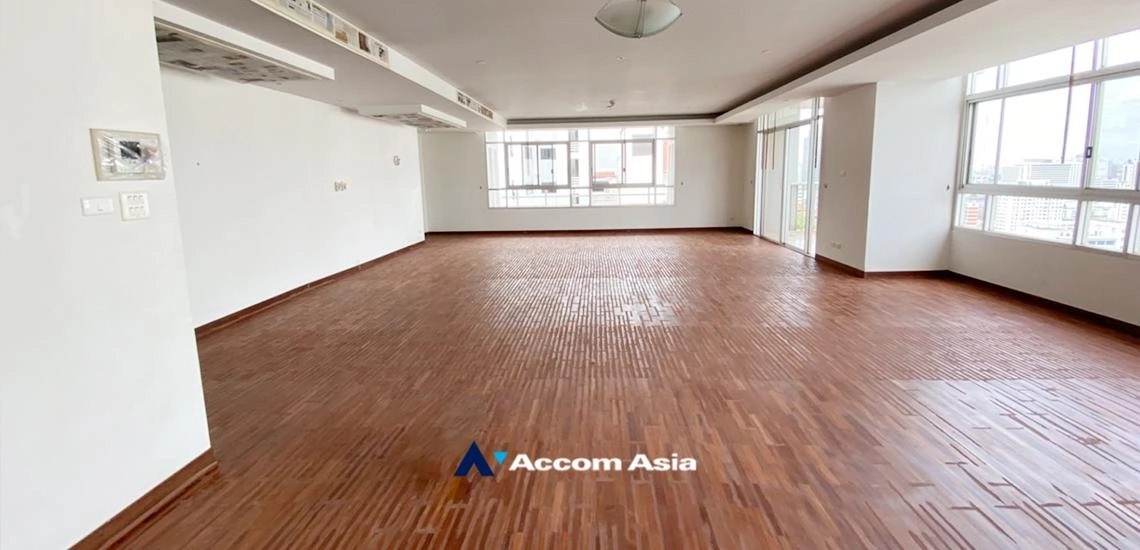 unitPet friendly |  3 Bedrooms  Apartment For Rent in Sukhumvit, Bangkok  near BTS Asok - MRT Sukhumvit (AA32387)