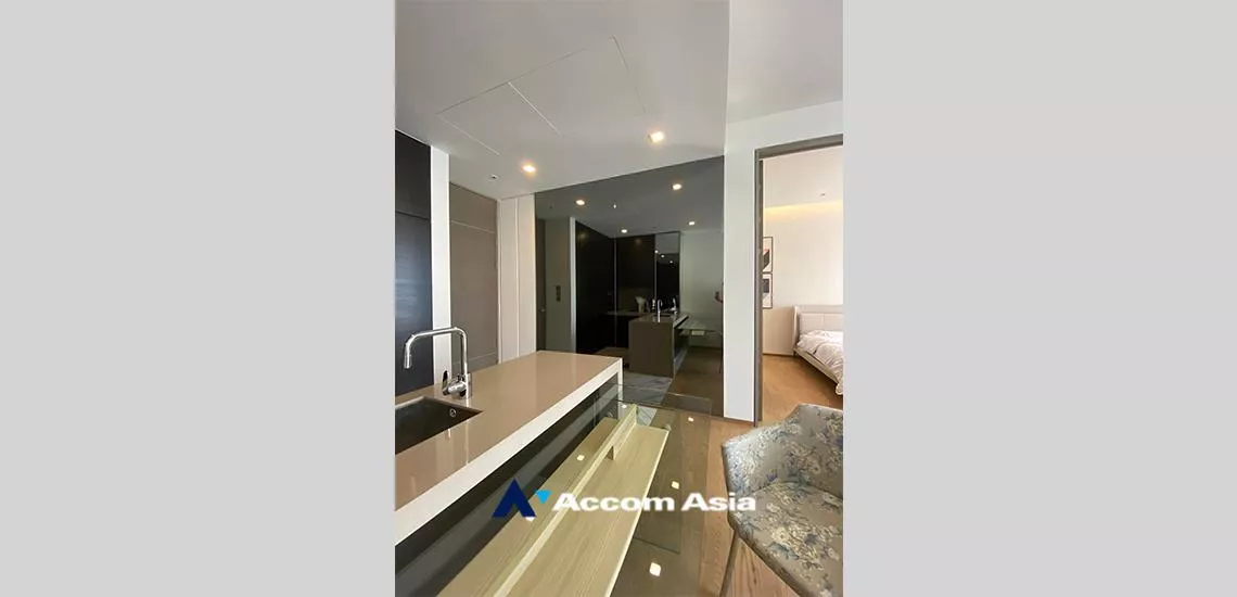 4  1 br Condominium For Sale in Silom ,Bangkok MRT Lumphini at Saladaeng One AA32391