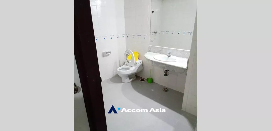 8  2 br Condominium for rent and sale in Sukhumvit ,Bangkok  at Wining Tower AA32419