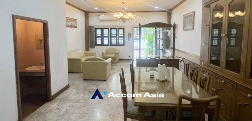 4  4 br Townhouse for rent and sale in Sukhumvit ,Bangkok BTS Phra khanong AA32424