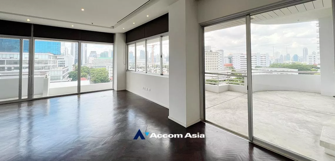 Huge Terrace |  The Contemporary Living Apartment  4 Bedroom for Rent BTS Chong Nonsi in Sathorn Bangkok