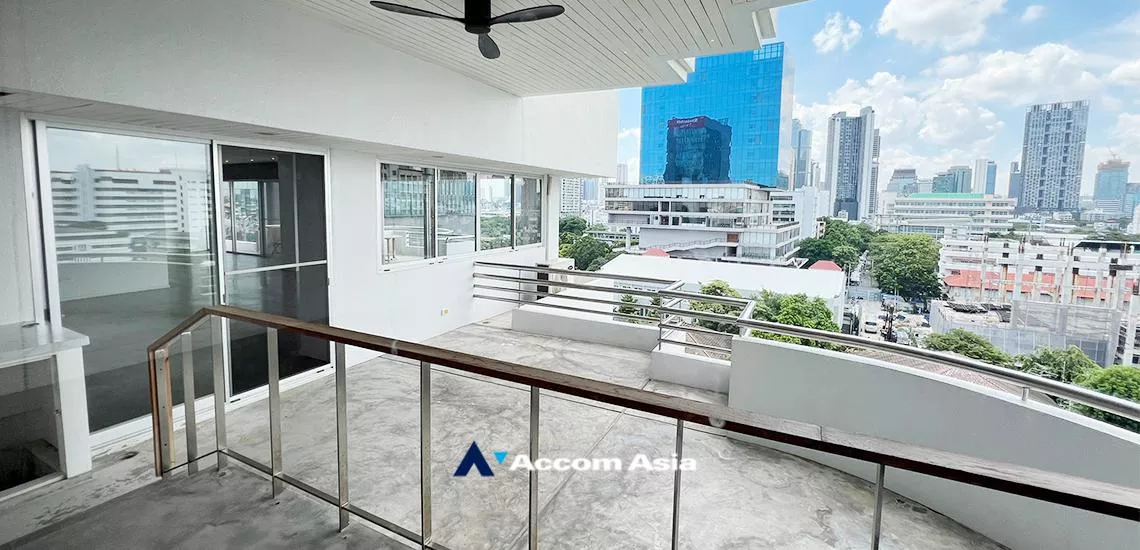 Huge Terrace, Pet friendly |  4 Bedrooms  Apartment For Rent in Sathorn, Bangkok  near BTS Chong Nonsi (AA32429)