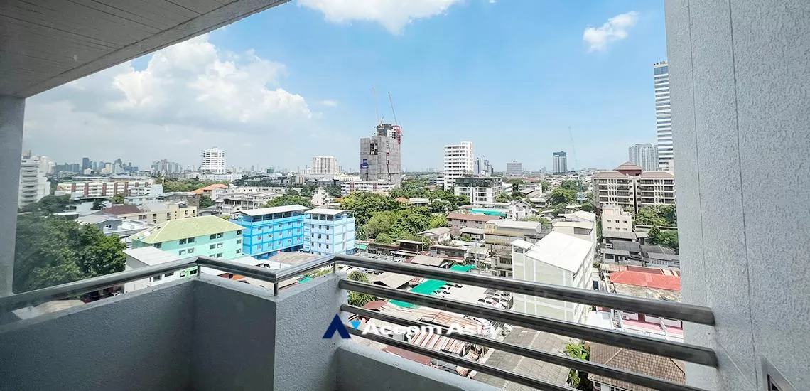 34  4 br Apartment For Rent in Sathorn ,Bangkok BTS Chong Nonsi at The Contemporary Living AA32429