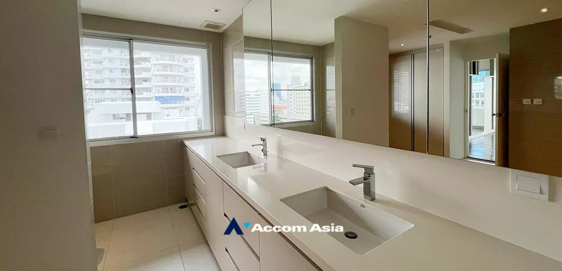 33  4 br Apartment For Rent in Sathorn ,Bangkok BTS Chong Nonsi at The Contemporary Living AA32429