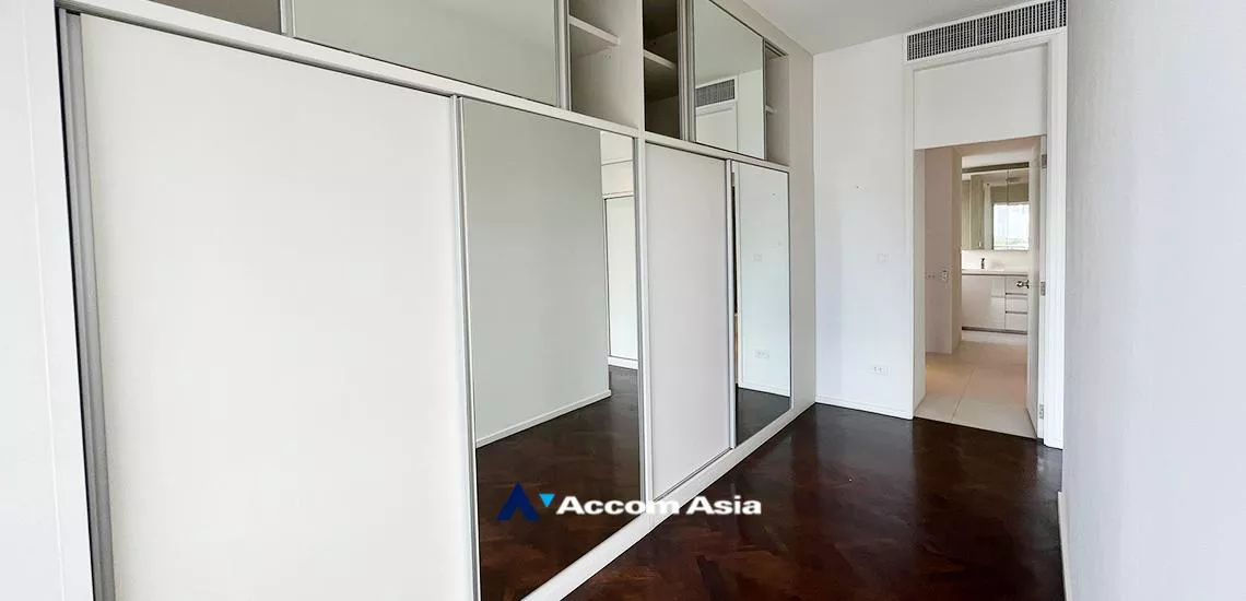 28  4 br Apartment For Rent in Sathorn ,Bangkok BTS Chong Nonsi at The Contemporary Living AA32429
