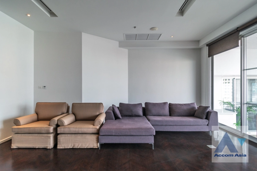 18  4 br Apartment For Rent in Sathorn ,Bangkok BTS Chong Nonsi at Private Low-Rise Residence Only 7 Units in Project AA32429