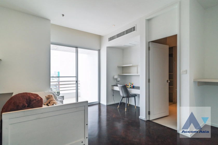 25  4 br Apartment For Rent in Sathorn ,Bangkok BTS Chong Nonsi at Private Low-Rise Residence Only 7 Units in Project AA32429