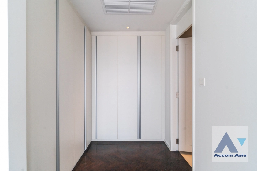 34  4 br Apartment For Rent in Sathorn ,Bangkok BTS Chong Nonsi at Private Low-Rise Residence Only 7 Units in Project AA32429