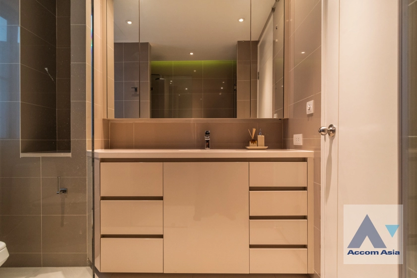 36  4 br Apartment For Rent in Sathorn ,Bangkok BTS Chong Nonsi at Private Low-Rise Residence Only 7 Units in Project AA32429