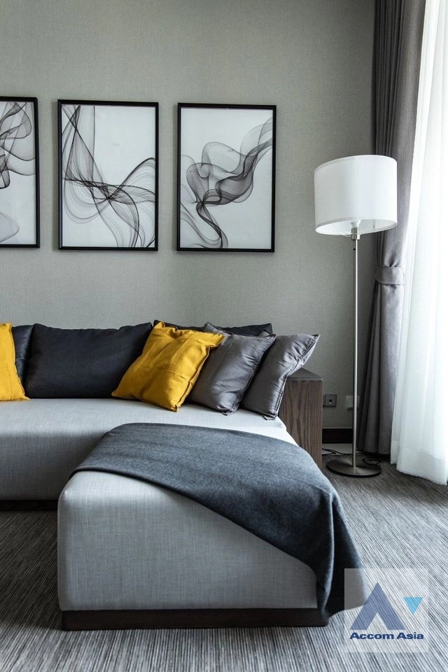 unit 2 Bedrooms  Condominium For Rent & Sale in Sukhumvit, Bangkok  near BTS Nana (AA32434)