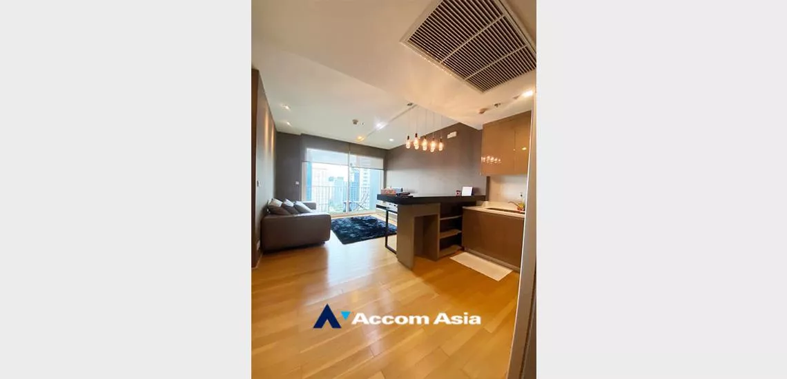 unitCorner Unit |  2 Bedrooms  Condominium For Sale in Sukhumvit, Bangkok  near BTS Thong Lo (AA32437)