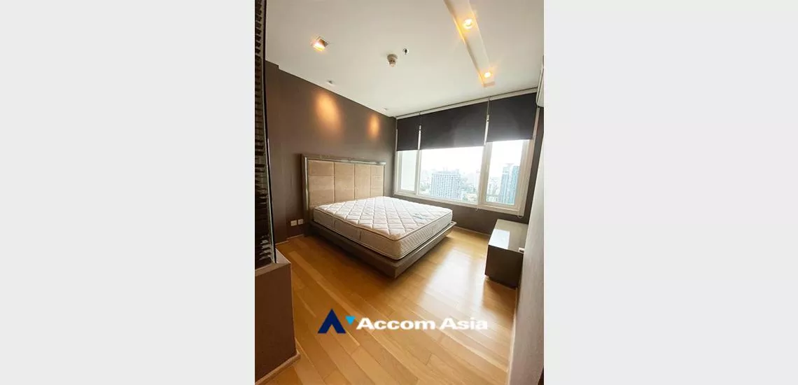 unitCorner Unit |  2 Bedrooms  Condominium For Sale in Sukhumvit, Bangkok  near BTS Thong Lo (AA32437)
