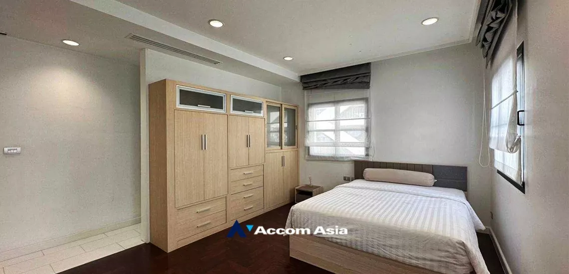 6  3 br Condominium For Rent in Ploenchit ,Bangkok BTS Chitlom at Tonson Court AA32441