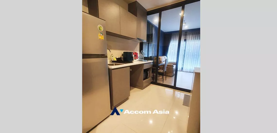  1 Bedroom  Condominium For Rent in Phaholyothin, Bangkok  near MRT Rama 9 - ARL Makkasan (AA32457)