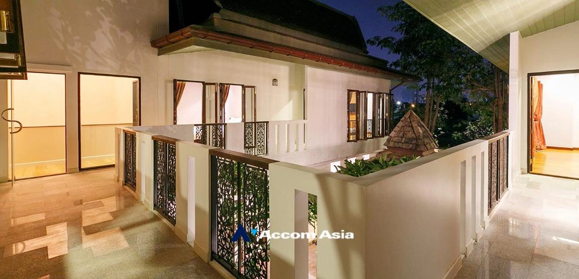 4  4 br House For Rent in bangna ,Bangkok BTS Bang Na AA32460