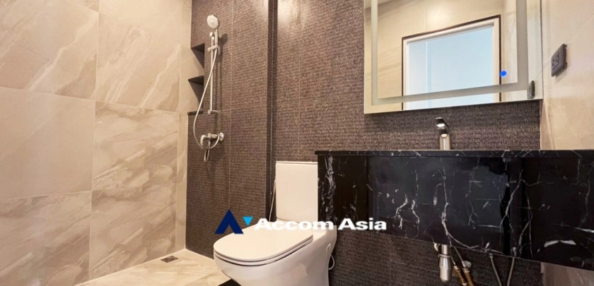 31  3 br Townhouse For Sale in Sukhumvit ,Bangkok BTS Ekkamai AA32463