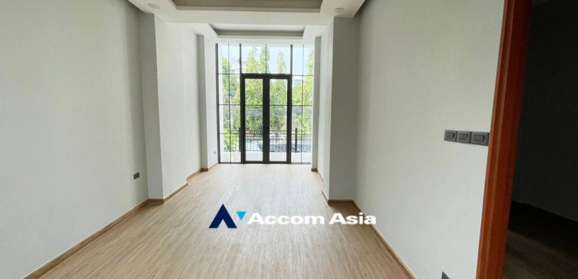 20  3 br Townhouse For Sale in Sukhumvit ,Bangkok BTS Ekkamai AA32463