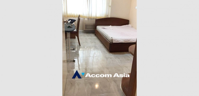 unit 3 Bedrooms  Condominium For Rent in Sukhumvit, Bangkok  near BTS Phrom Phong (AA32465)