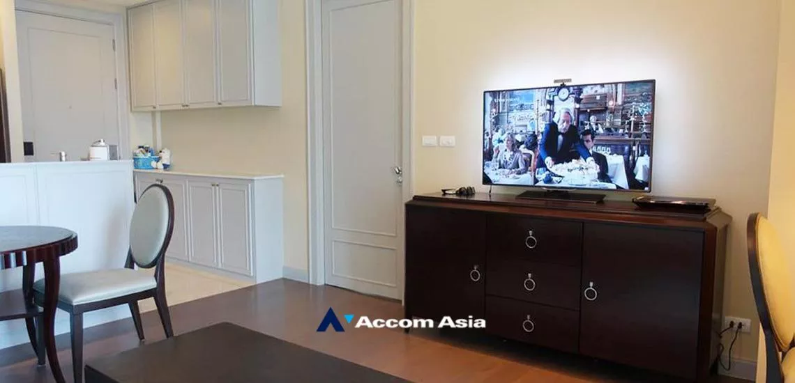  1  1 br Condominium For Sale in Ploenchit ,Bangkok BTS Ploenchit at Oriental Residence Bangkok AA32469