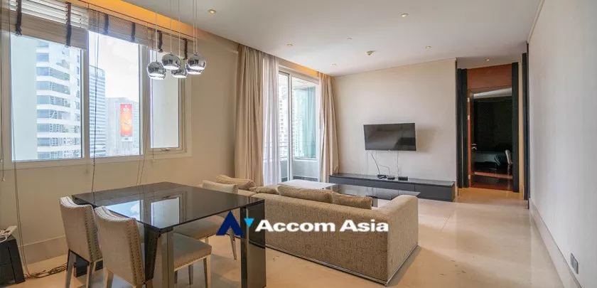 unit 2 Bedrooms  Condominium For Rent in Silom, Bangkok  near BTS Chong Nonsi - BRT Arkhan Songkhro (AA32476)
