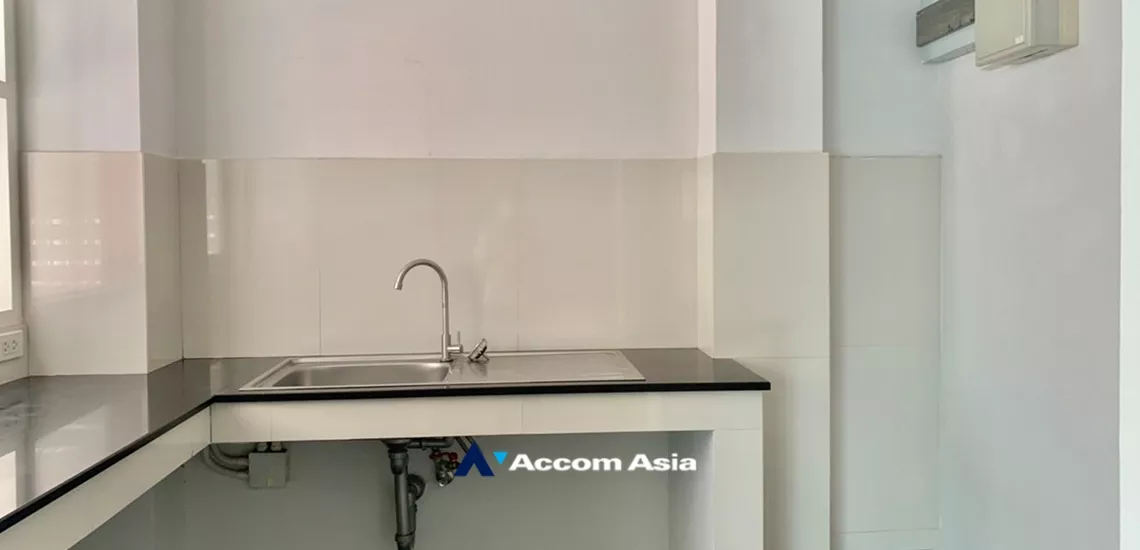 5  Office Space For Rent in Sukhumvit ,Bangkok BTS Asok - MRT Sukhumvit at Asoke Court AA32478