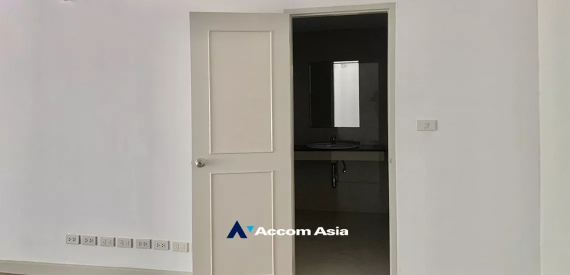 unit Office space For Rent in Sukhumvit, Bangkok  near BTS Asok - MRT Sukhumvit (AA32479)