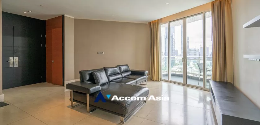 unit 2 Bedrooms  Condominium For Rent in Silom, Bangkok  near BTS Chong Nonsi - BRT Arkhan Songkhro (AA32480)