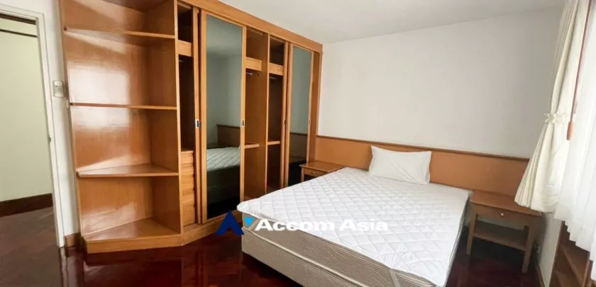 4  3 br Apartment For Rent in Sukhumvit ,Bangkok BTS Nana at Comfort high rise AA32481