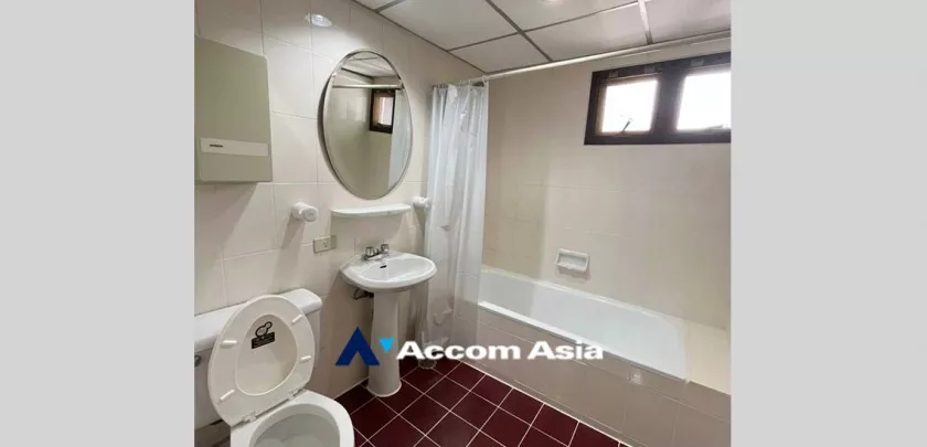 8  3 br Apartment for rent and sale in Sukhumvit ,Bangkok BTS Nana at Perfect for Pet lovers Apartment, near NIST Intl AA32481