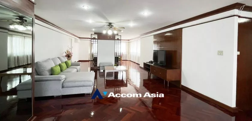 unitPet friendly |  3 Bedrooms  Apartment For Rent & Sale in Sukhumvit, Bangkok  near BTS Nana (AA32481)