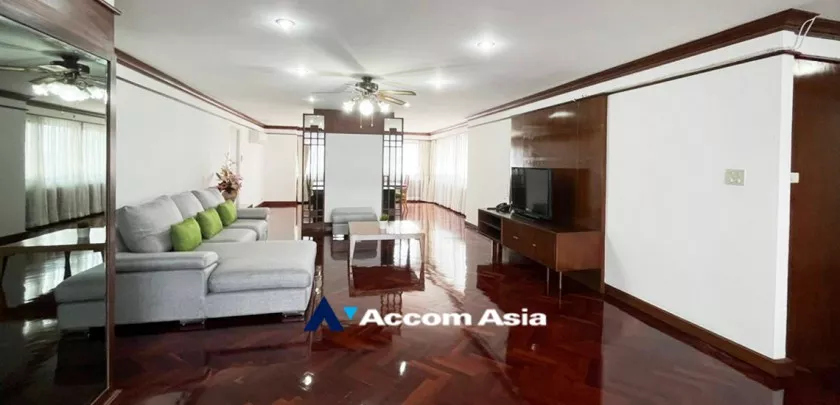 Pet friendly |  Comfort high rise Apartment  3 Bedroom for Rent BTS Nana in Sukhumvit Bangkok